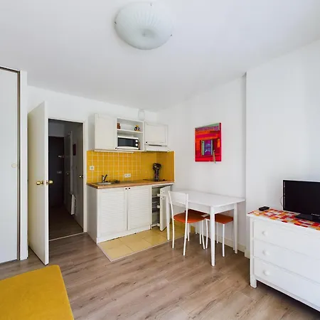 A 200 M De La 4 Couchages, Separee Avec Grande Terrasse Vu Degagee Sur Les Pins Διαμέρισμα La Baule