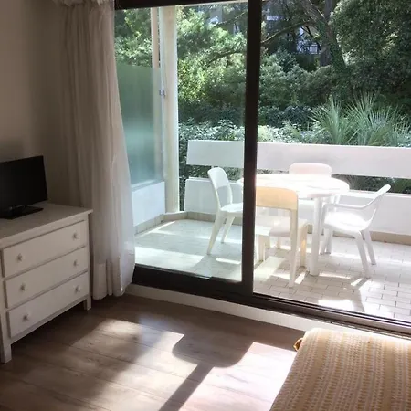 A 200 M De La 4 Couchages, Separee Avec Grande Terrasse Vu Degagee Sur Les Pins Διαμέρισμα *