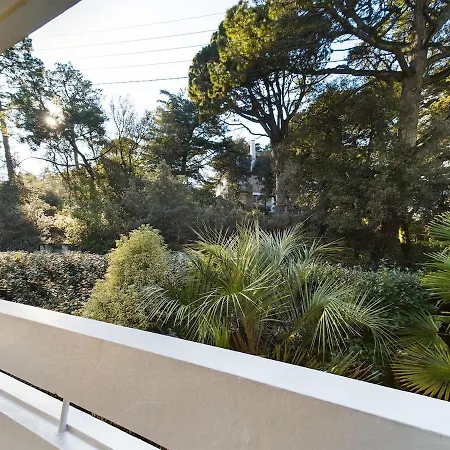 A 200 M De La 4 Couchages, Separee Avec Grande Terrasse Vu Degagee Sur Les Pins La Baule